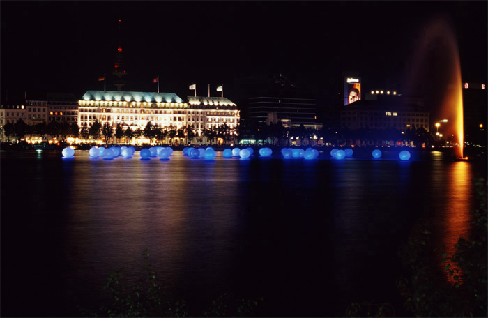 Hamburg bei Nacht, Alsterleuchten, Binnenalster, Hotel 4 Jahreszeiten, Hamburg bei Nacht