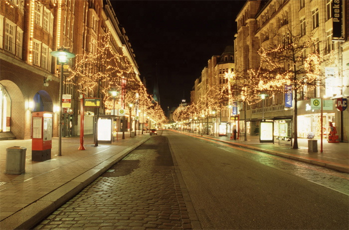 Hamburg bei Nacht, Mönckebergstraße in der Weihnachtszeit, Hamburg bei Nacht
